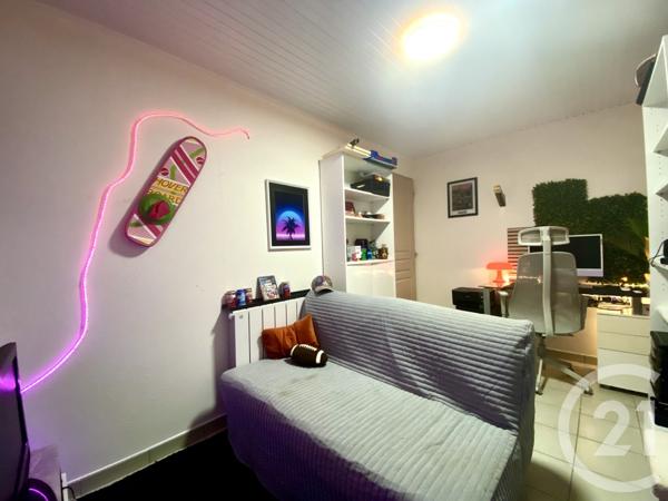 Appartement T2 à vendre  3 pièces - 76,93 m2 ST GENIX SUR GUIERS - 73