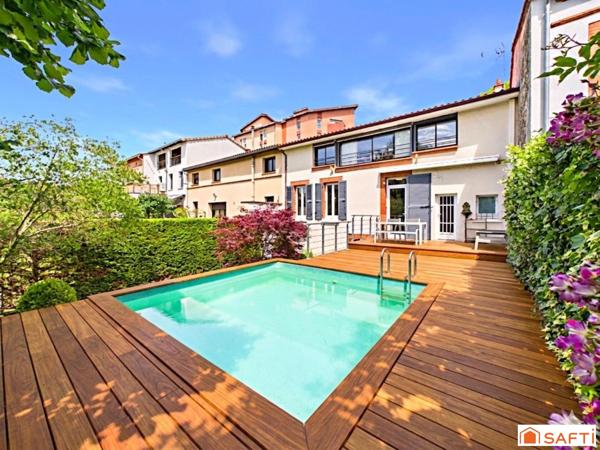 Magnifique Maison de Ville T5 avec Piscine et Garage!!!
