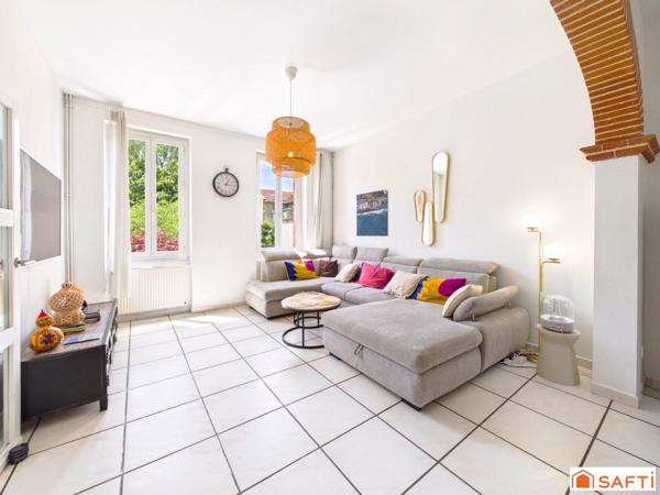 Magnifique Maison de Ville T5 avec Piscine et Garage!!!