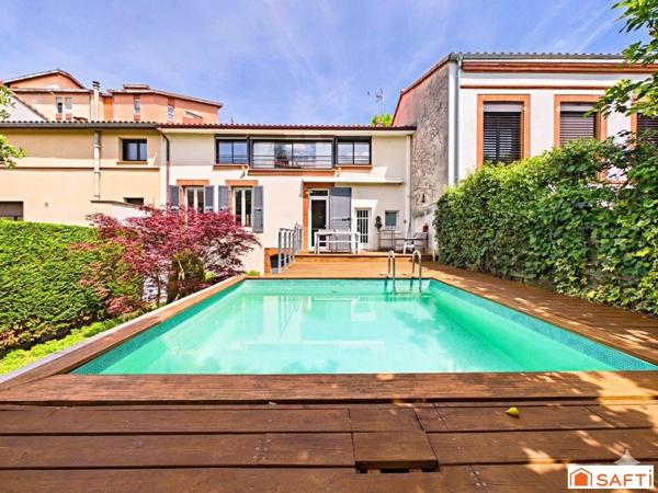 Magnifique Maison de Ville T5 avec Piscine et Garage!!!