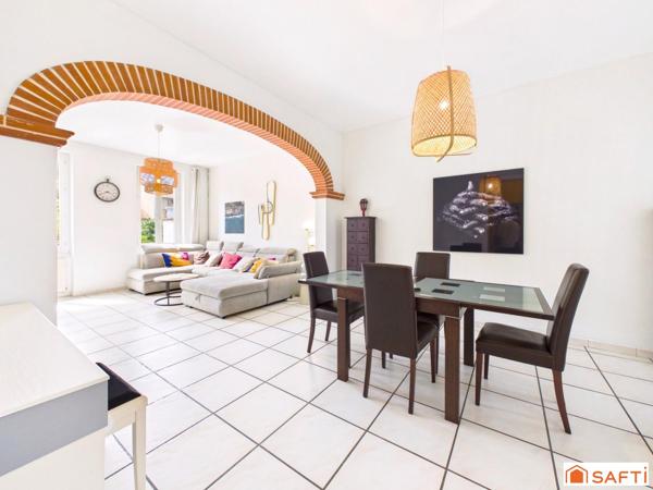 Magnifique Maison de Ville T5 avec Piscine et Garage!!!