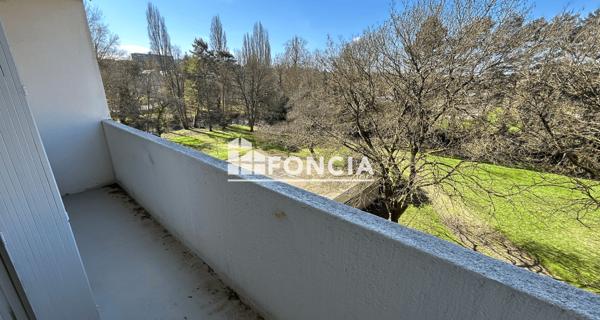 À vendre Appartement 4 pièces 73.56 m² - Poitiers 86000