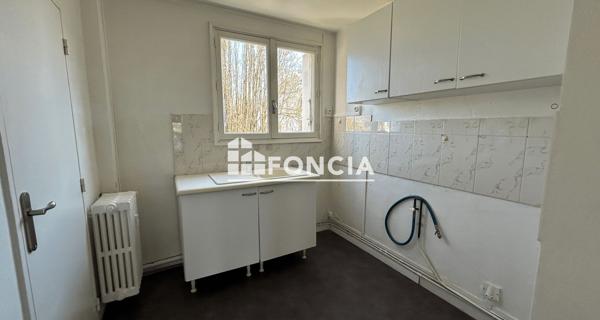 À vendre Appartement 4 pièces 73.56 m² - Poitiers 86000