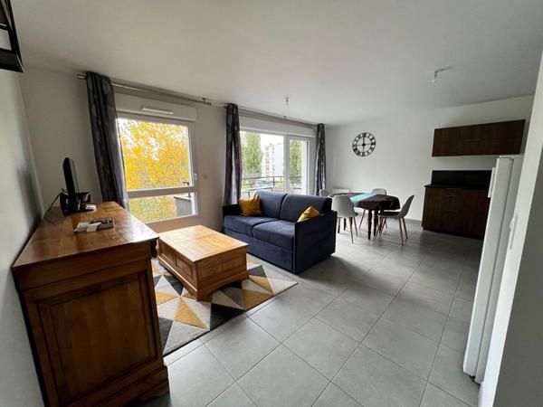 Appartement 3 pièces de 68m², Rouen Ile Lacroix, - ROUEN