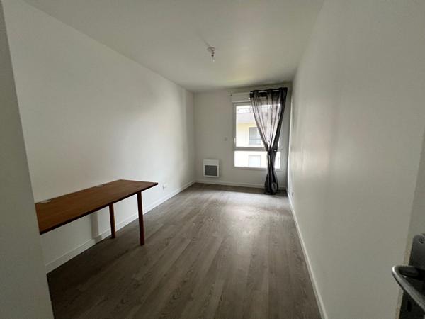 Appartement 3 pièces de 68m², Rouen Ile Lacroix, - ROUEN