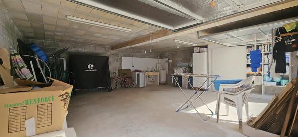 Propriété - 8 chambres - Écrin de verdure - Lot 46