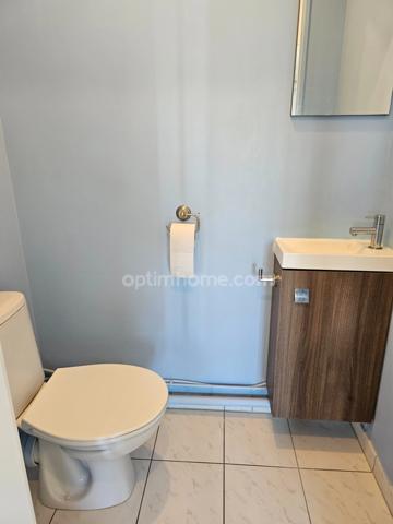 Appartement 4 pièces de 84 m2 avec balcon et parkings à vendre à CARRIERES SOUS POISSY (78) au prix de 325000 euros