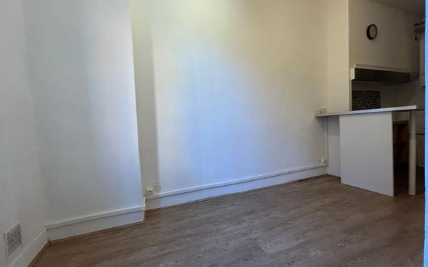 Immeuble à vendre    2 pièces • 135 m2 Toulouse