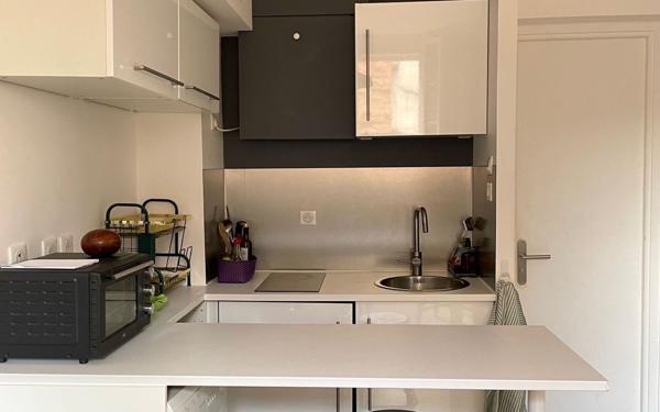 Immeuble à vendre    2 pièces • 135 m2 Toulouse
