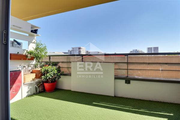 À VENDRE  BEAU 3 PIÈCES AVEC VUE SUR PARC, EXTÉRIEUR ET PARKING