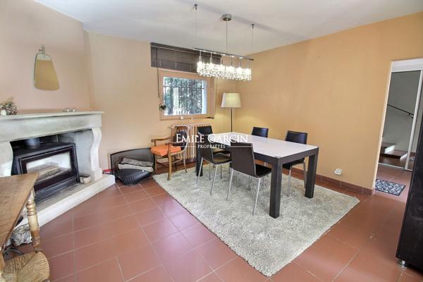 A vendre - Saint Rémy de Provence - Maison et jardin à pied du centre