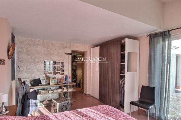 A vendre - Saint Rémy de Provence - Maison et jardin à pied du centre