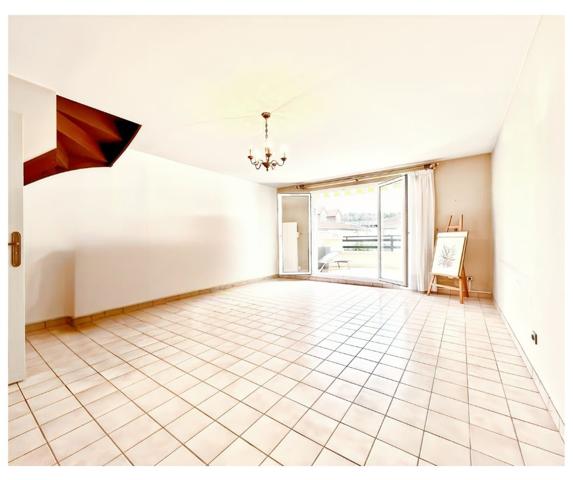 Jouy-en-Josas (78350) Maison centre ville -180m2 au sol-Terrasse plein SUD