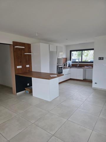 Villa neuve de plain pied de 105m², 3 chambres sur terrain de 303m² avec garage