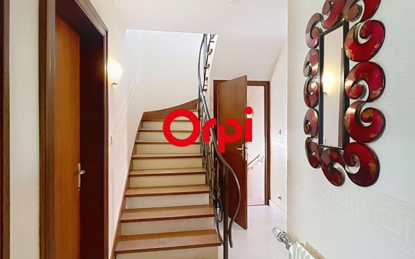 Maison à vendre    7 pièces •  Montluçon