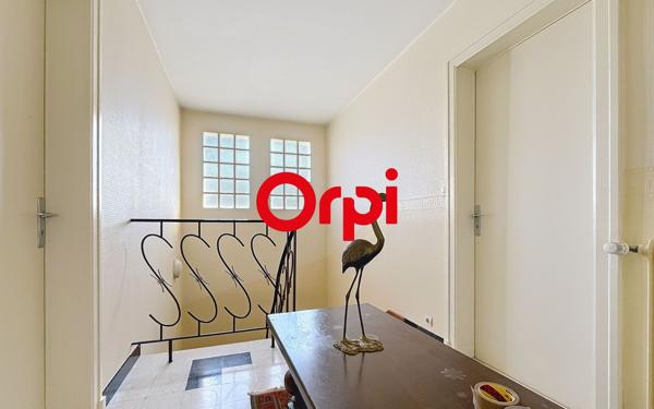 Maison à vendre    7 pièces •  Montluçon