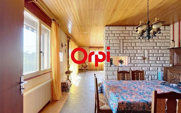 Maison à vendre    7 pièces •  Montluçon