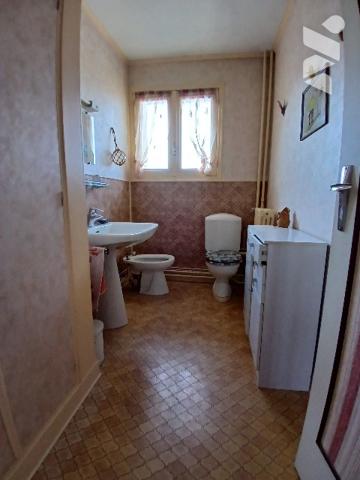 CHARMANTE MAISON D'HABITATION