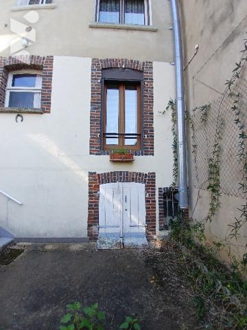 CHARMANTE MAISON D'HABITATION