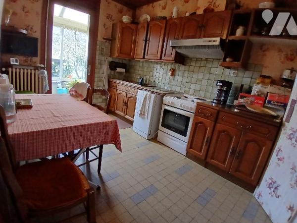 CHARMANTE MAISON D'HABITATION
