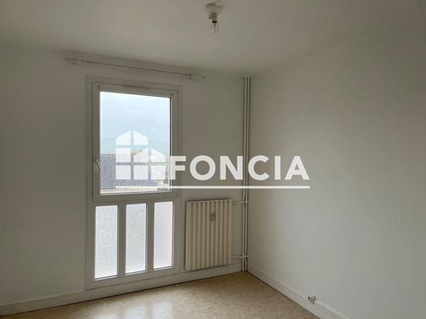 Location Appartement 3 pièces 52.78 m² - RESIDENCE DU CHATEAU Etampes Sur Marne 02400