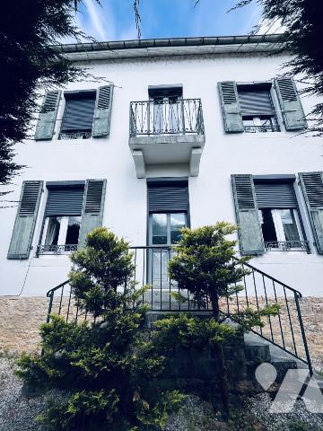 MAISON A DOLE
