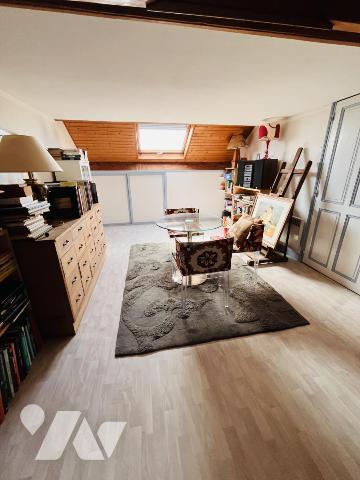 MAISON A DOLE