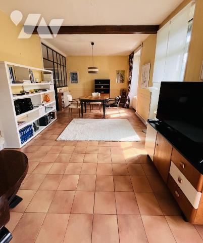 MAISON A DOLE
