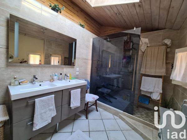 Maison à vendre 6 pièces 240 m² Gardonne