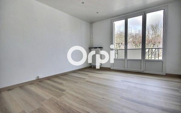 Appartement à vendre    3 pièces • 53,40 m2 Trappes