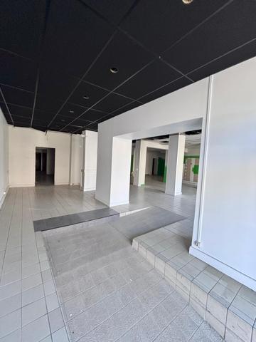 Murs Commerciaux 500m² – Angers