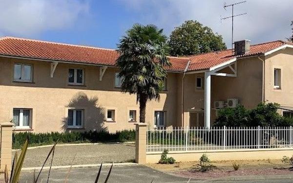 Immeuble à vendre    11 pièces • 333,05 m2 Gabarret