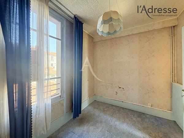 Suresnes Carnot - Appartement 3 pièces 42m² avec beau potentiel