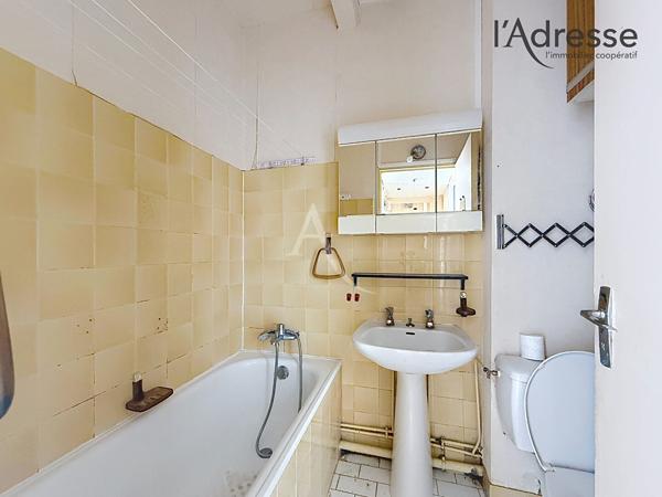 Suresnes Carnot - Appartement 3 pièces 42m² avec beau potentiel