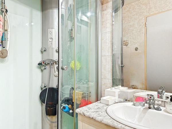 Appartement 3 pièces à Marseille très lumineux et belle surface