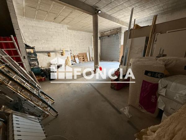 Location Local commercial 1 pièce 100 m² - 2 RUE ANDRE BOUIX Fourques 30300