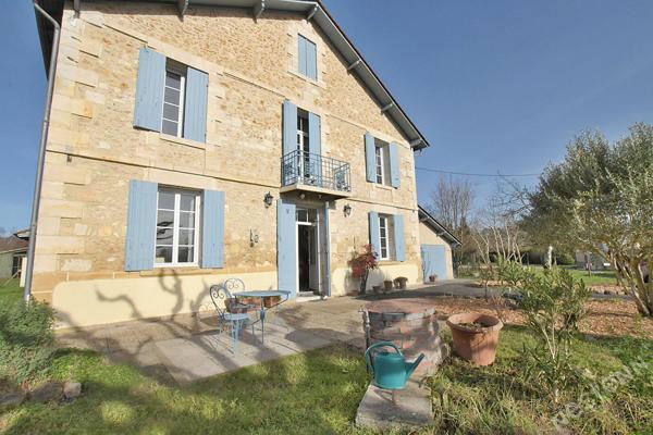 Sublime maison en pierre apparente sur la rive droite de Bergerac avec vie de plain pied !