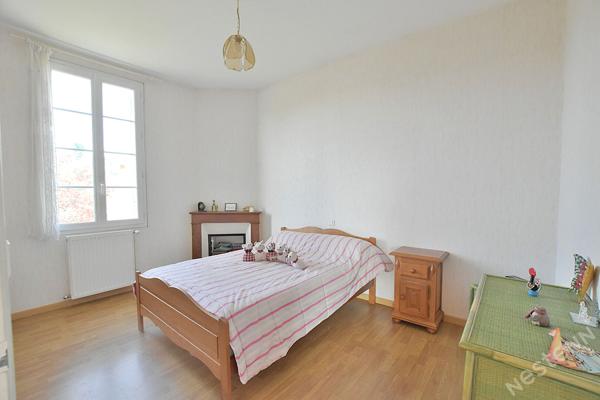 Sublime maison en pierre apparente sur la rive droite de Bergerac avec vie de plain pied !