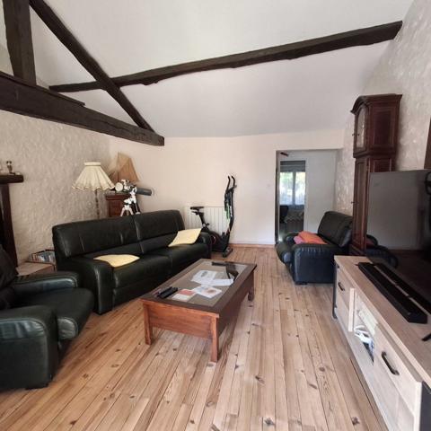 MAISON DE VILLAGE AVEC 4 CHAMBRES D'HOTES + ESPACE PRIVATIF + GITE + BORDURE DE RUISSEAU