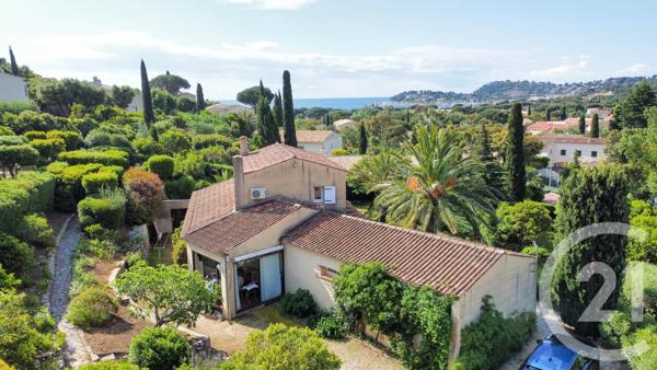 Maison à vendre  5 pièces - 157 m2 CAVALAIRE SUR MER - 83