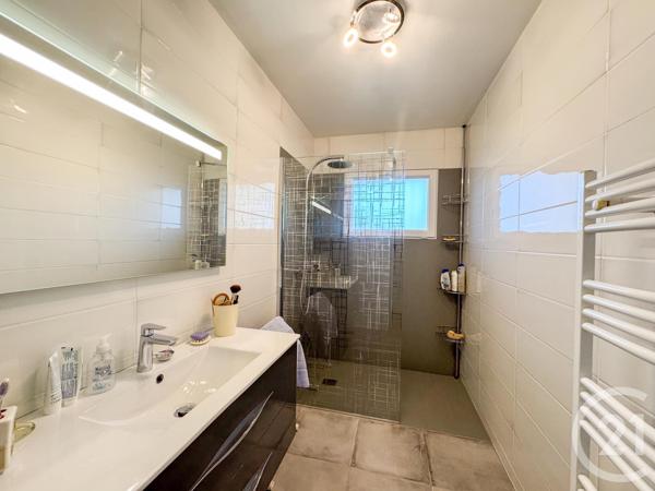 Maison à vendre  5 pièces - 157 m2 CAVALAIRE SUR MER - 83