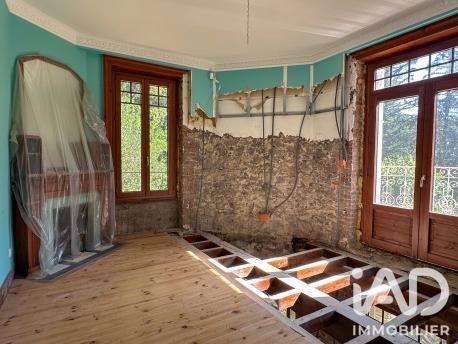 Maison à vendre 10 pièces 225 m² Planfoy