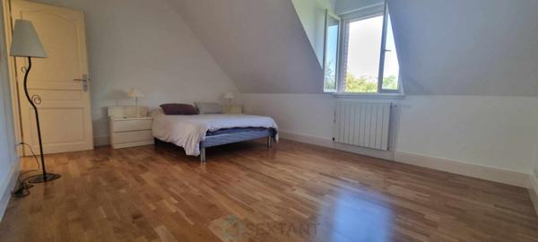 DEMEURE DE CARACTÈRE À 2H30 DE PARIS