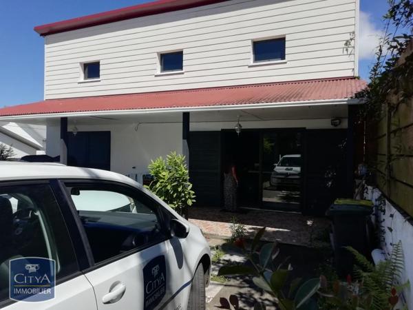 Location maison Le Tampon (974) 4 pièces 89m²