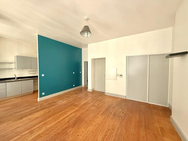 BORDEAUX SAINT PIERRE : APPARTEMENT T1