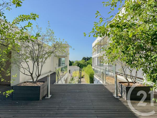 Appartement T4 à vendre  4 pièces - 80,84 m2 ALBIGNY SUR SAONE - 69