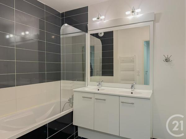 Appartement T4 à vendre  4 pièces - 80,84 m2 ALBIGNY SUR SAONE - 69