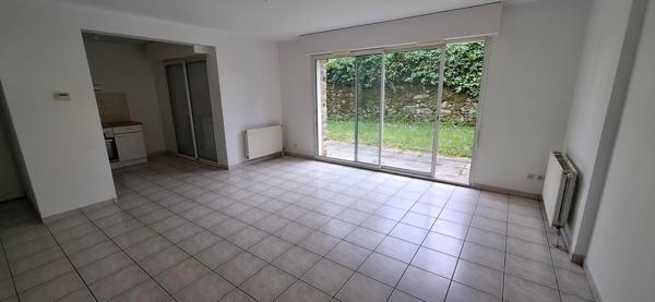 Appartement + 2 parkings + garage