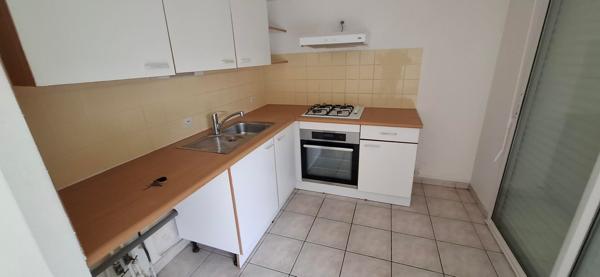 Appartement + 2 parkings + garage