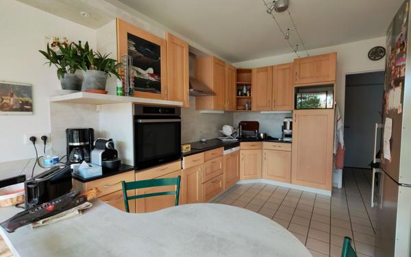 Appartement à vendre    4 pièces •  La Rochelle